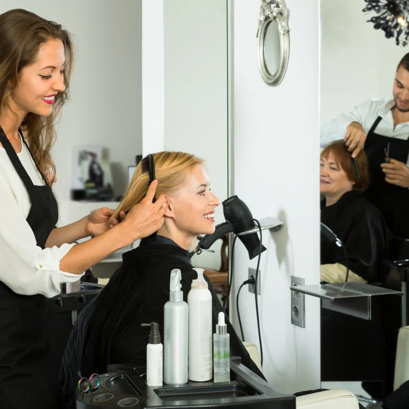 How to Choose the Best Haircut for Your Client’s Face Shape