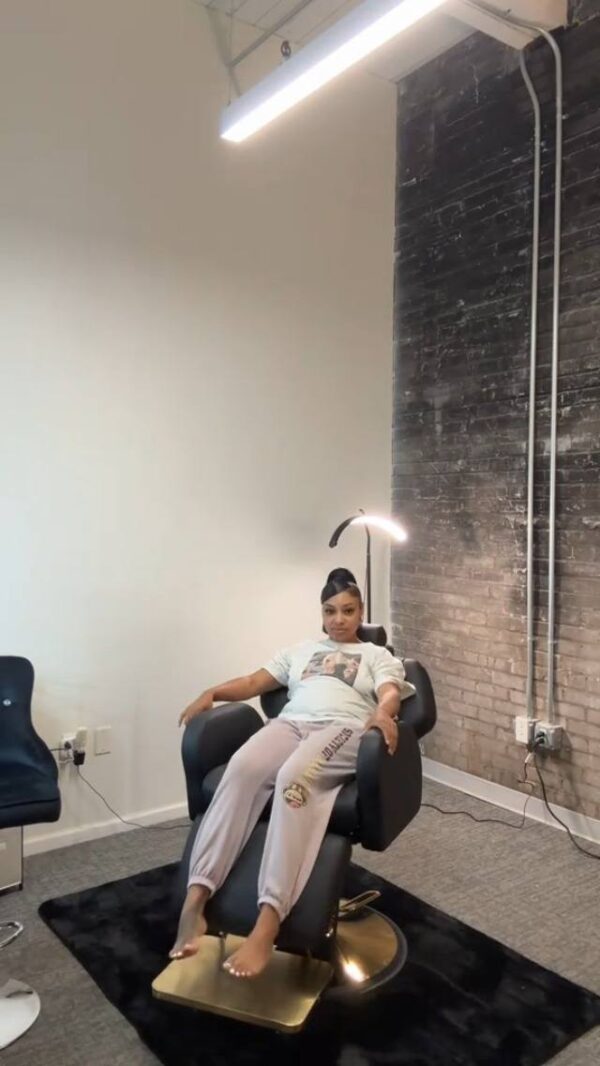 premium-viral-style-electric-hair-care-chair-with-lift-and-02