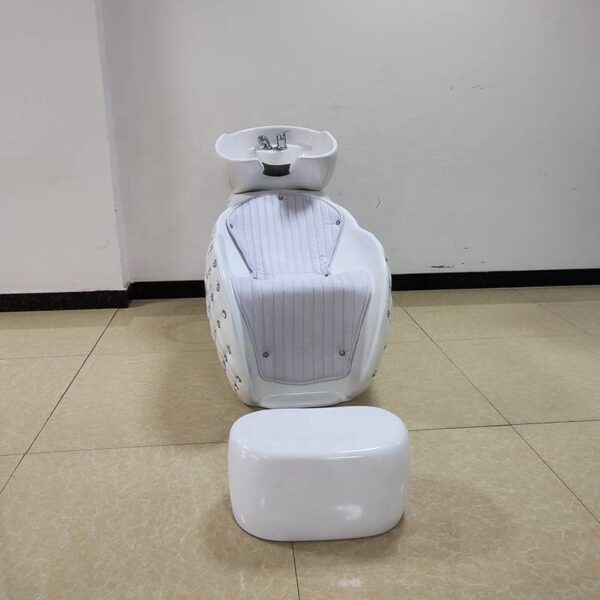 white-beauty-hair-salon-shampoo-chair-simple-design-modern-04