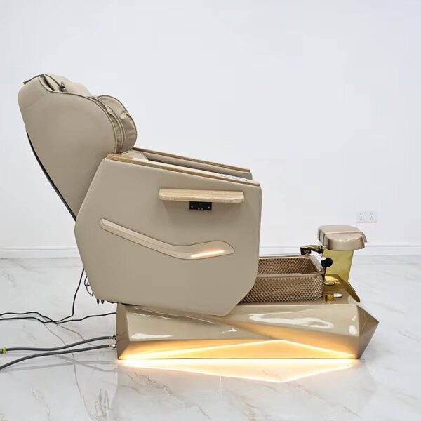 modern-luxury-lounge-professional-nail-salon-manicure-mass-12 modern-luxury-lounge-professional-nail-salon-manicure-mass-12